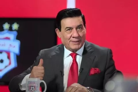 المستشار القانوني بالأهلي: إيقاف برنامج مدحت شلبي وتحويله للتحقيق